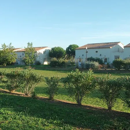 Jasses De Camargue 홀리데이파크 3*